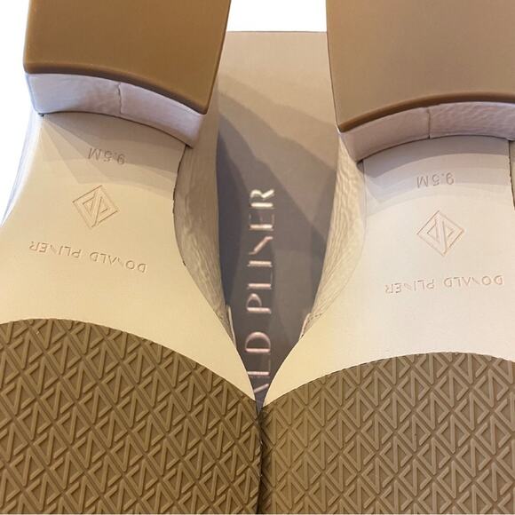 NIB Donald Pliner crinkle patent leather AVICI flat. Sz 10 (see size note below) - Picture 6 of 7